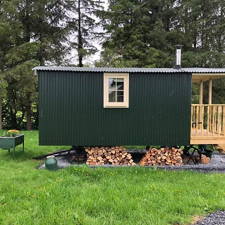 Shepherds Hut At The Retreat Oswestry Exterior photo