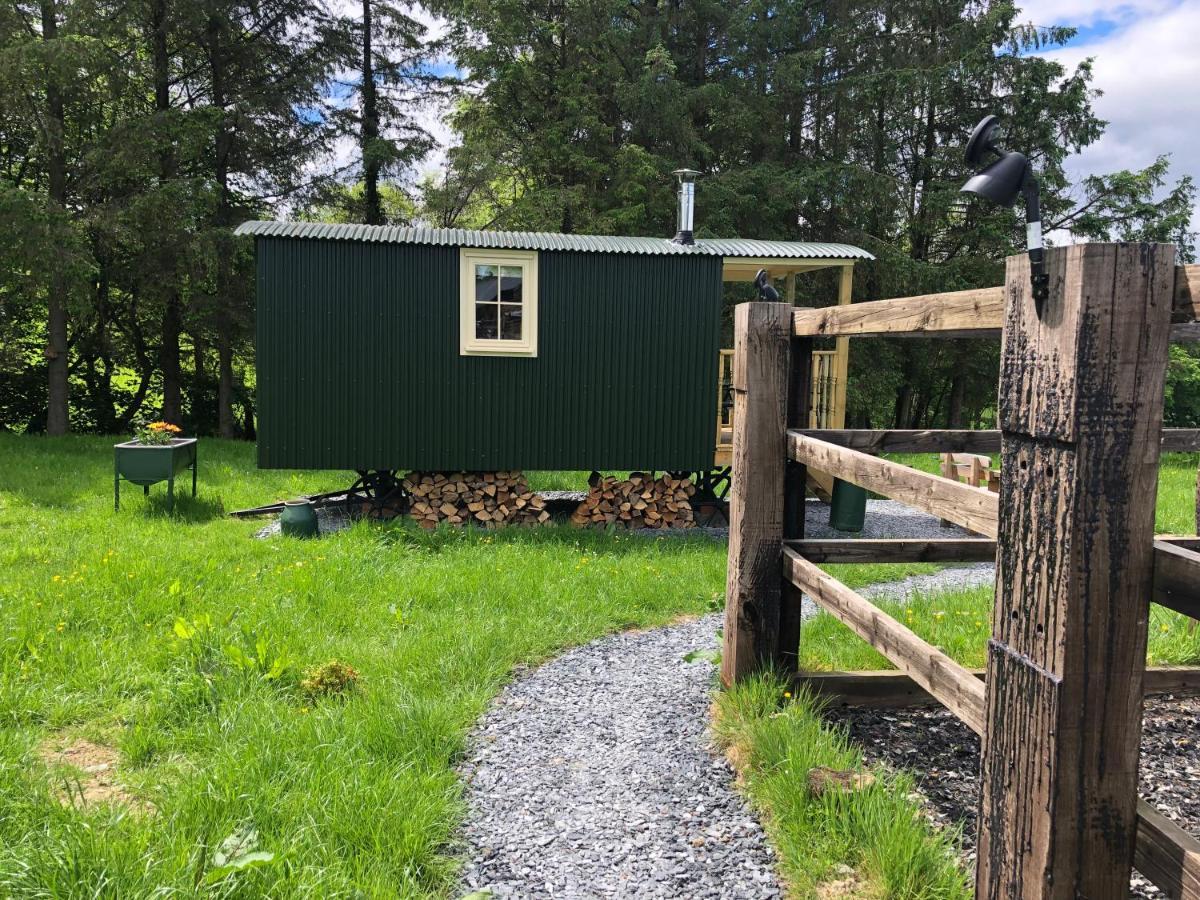 Luxury tent Shepherds Hut At The Retreat *