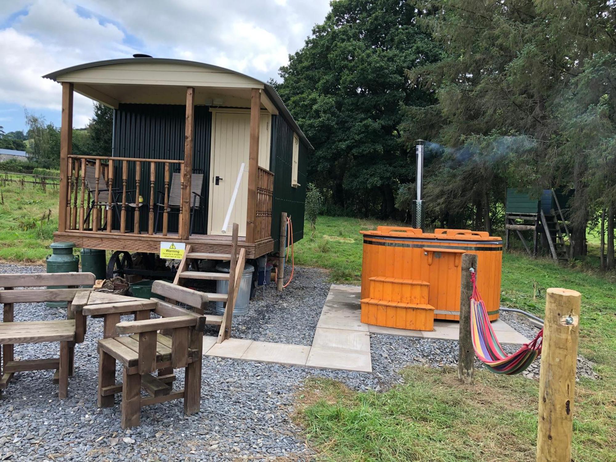 Shepherds Hut At The Retreat Oswestry